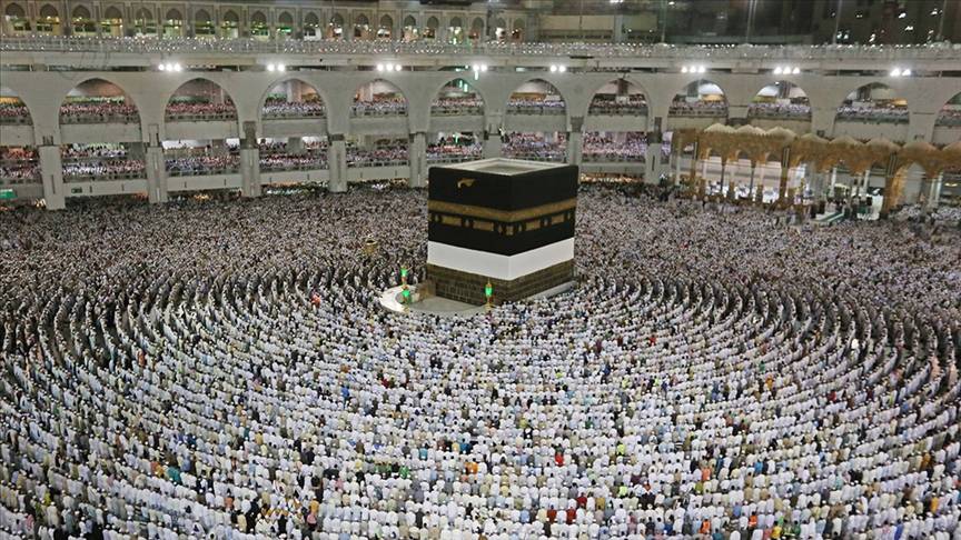 84 bin kişi kutsal yolculuğa çıkıyor! 2026 Hac kura çekimi tamamlandı: Yüzbinlerce aday gözünü 20.00’e çevirdi 4